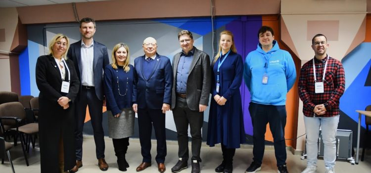 Триденне навчання в межах курсів підвищення кваліфікації для викладачів і викладачок закладів вищої освіти